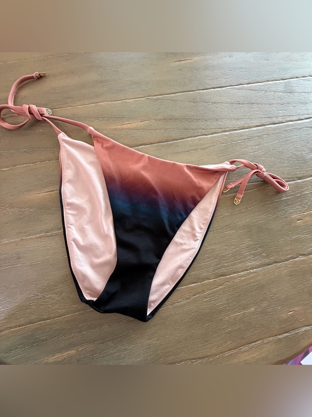 VICTORIA'S SECRET SWIM
Archives Sunset Ombré tie side bikini cheeky bottom